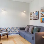 Alfama St George Castle District Fabulous 3 Bedrooms 2 Bathrooms Ac Balcony 1St Floor Apartment 19Th Century Building