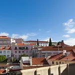 Alfama St George Castle District Fabulous 3 Bedrooms 2 Bathrooms Ac Balcony 1St Floor Apartment 19Th Century Building