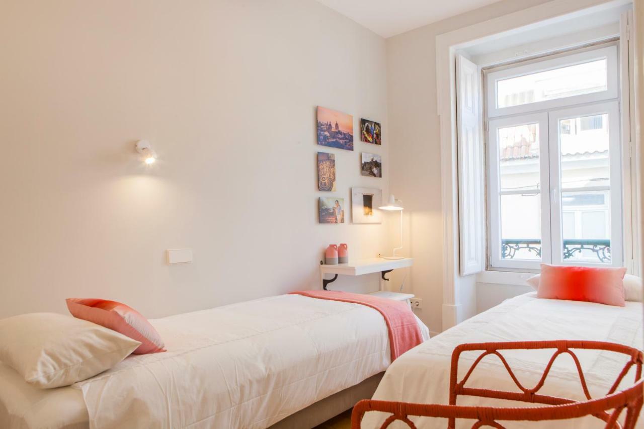 Alfama St George Castle District Fabulous 3 Bedrooms 2 Bathrooms Ac Balcony 1st Floor 19th Century Building