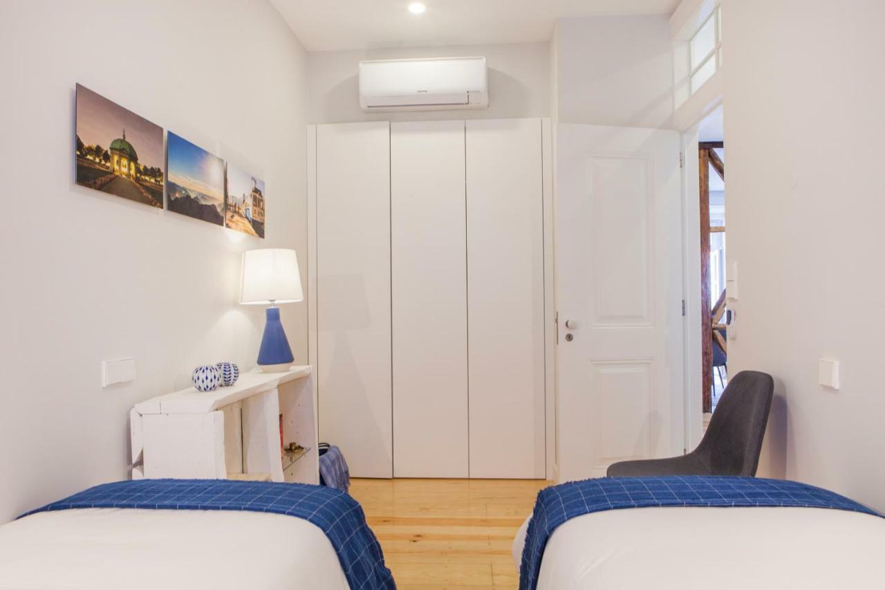 Alfama St George Castle District Fabulous 3 Bedrooms 2 Bathrooms Ac Balcony 1st Floor 19th Century Building